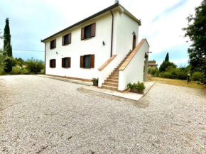 Umbrian Hills Flat - Free Parking & Garden